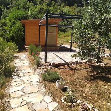 Secluded Getaway Tiny - Skozanje Bay, Island Hvar キャンプ場 *