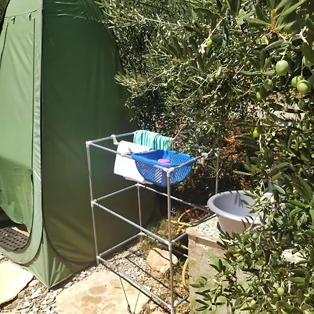 キャンプ場 Secluded Getaway Tiny - Skozanje Bay, Island Hvar *