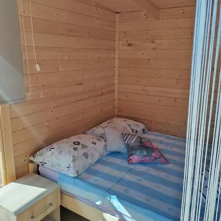 Кемпинг Secluded Getaway Tiny - Skozanje Bay, Island Hvar Gdinj