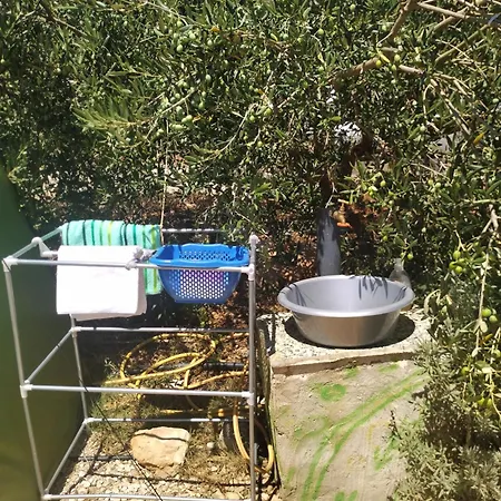 Secluded Getaway Tiny - Skozanje Bay, Island Hvar Кемпинг Gdinj